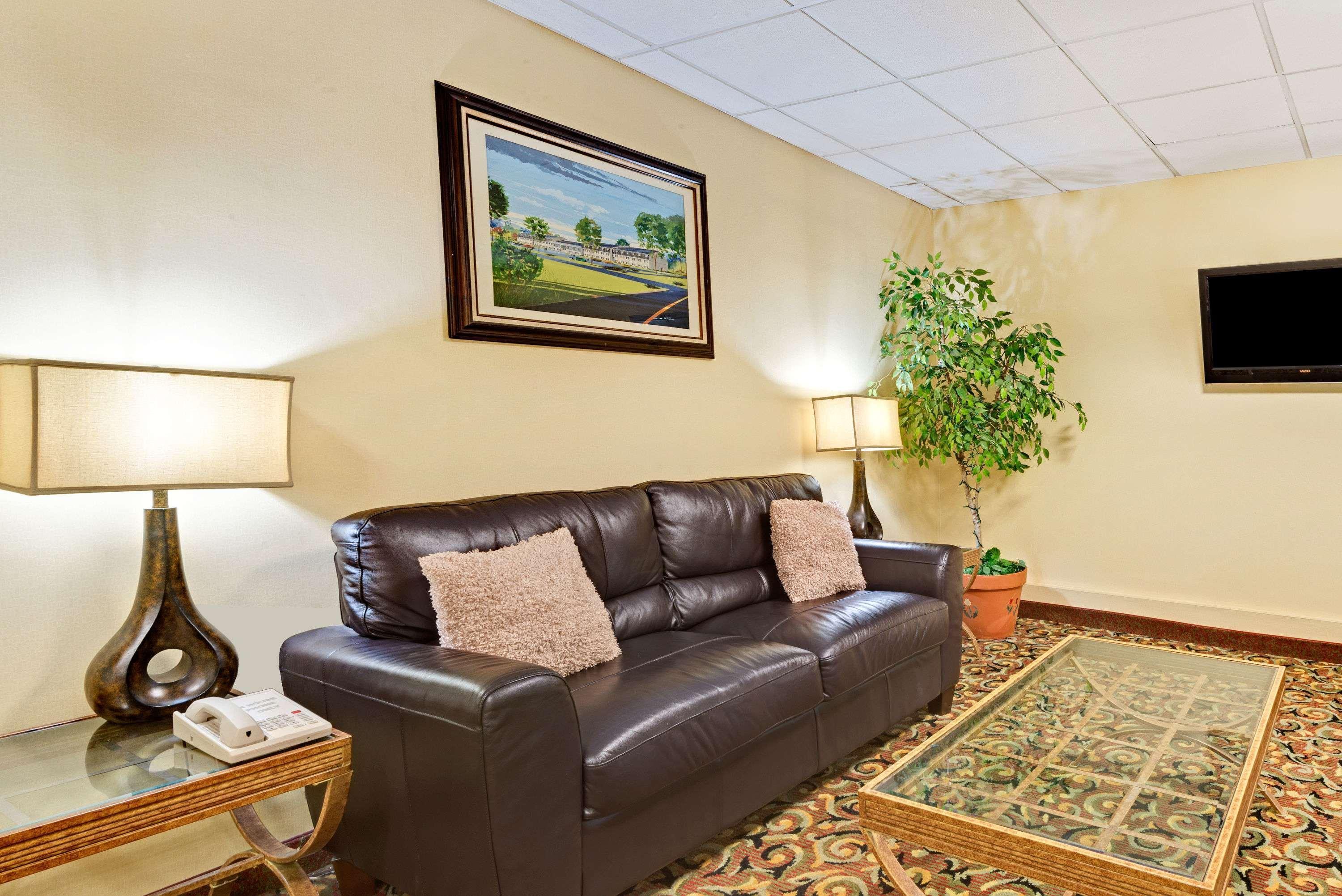 Hotel Ramada By Wyndham Kittery Extérieur photo